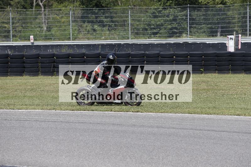 /45 10.08.2025 Plüss Moto Sport ADR/Einsteiger/330